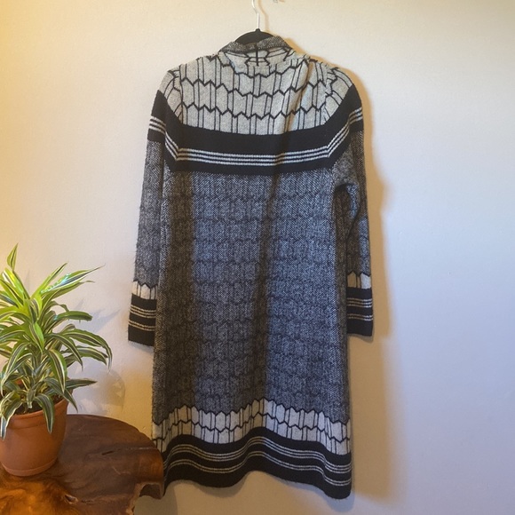 Long Sweater - Picture 2 of 3